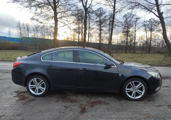 Opel Insignia cena 7950 przebieg: 197000, rok produkcji 2011 z Głubczyce małe 106